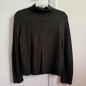 Vince green sweater small